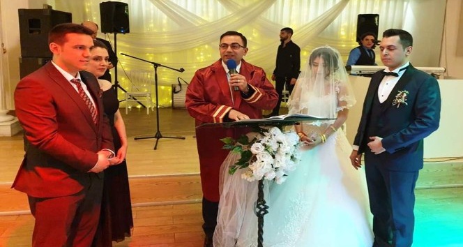 Başkan Erdoğan ilk nikahını kıydı