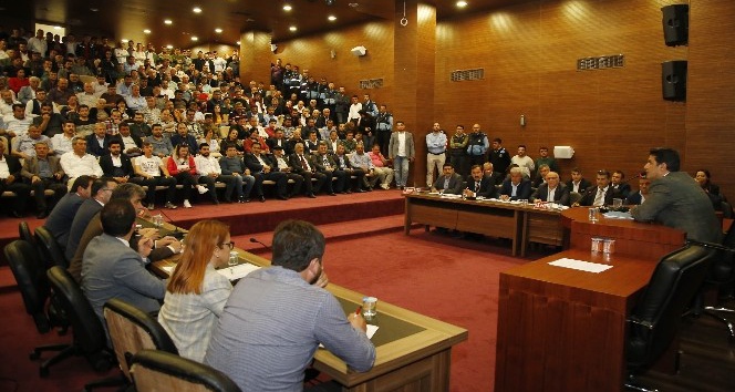 Döşemealtı’nda yeni dönemin ilk meclisi toplandı