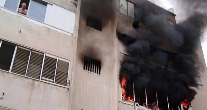 İsrail&#039;de bina yangını: 16 yaralı