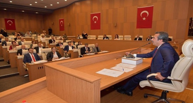 Çukurova Belediyesi’nde ilk meclis toplandı