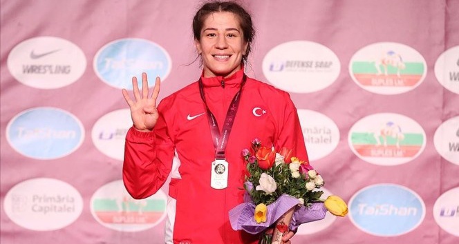 Milli güreşçi Yasemin Adar, 4. kez Avrupa şampiyonu