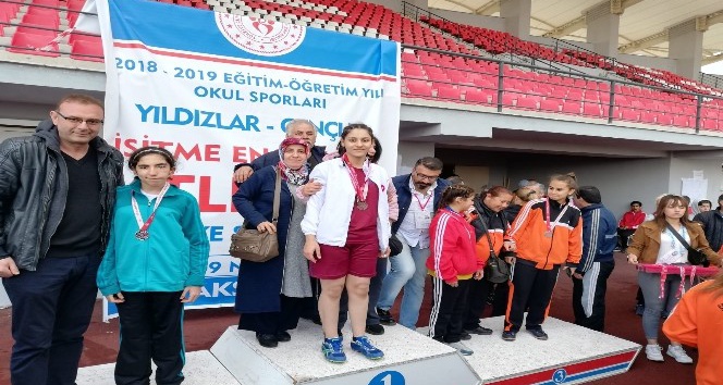 Hataylı işitme engelliler Türkiye şampiyonu oldu