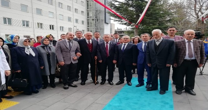 erciyes universitesinde nazende nuri ozkaya gunduz onkoloji merkezi acildi kayseri