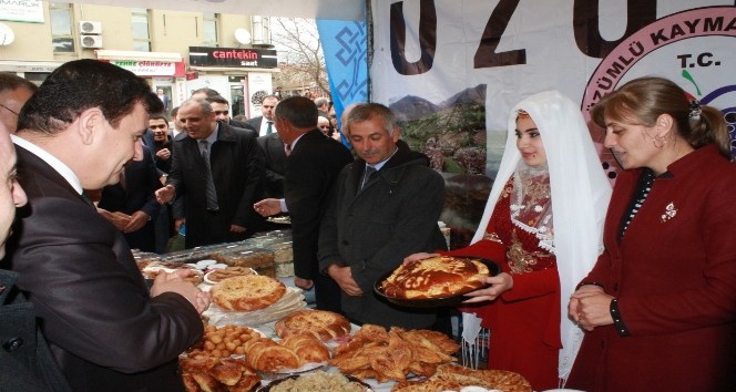 Ahıska Türklerinin Korovai ekmeği ilgi gördü