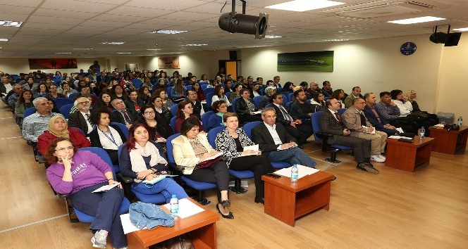 PAÜ’de Turnitin Akademik İntihali Önleme Yazılımı konferansı