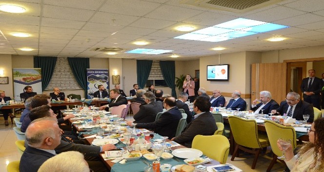 Düzce Üniversitesi ilk Danışma Kurulu Toplantısını gerçekleştirdi