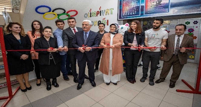 Edremit Mesleki ve Teknik Anadolu Lisesinde ‘Olimpiyat Sokağı’ açıldı