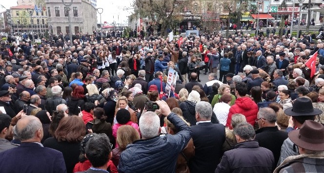Ekrem İmamoğlu’nun memleketi Trabzon’da horonlu kutlama