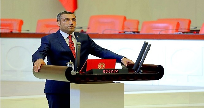 Milletvekili Taşdoğan’dan kandil kutlaması