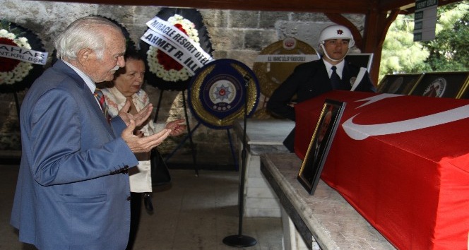 ATSO eski başkanlarından Berberoğlu toprağa verildi