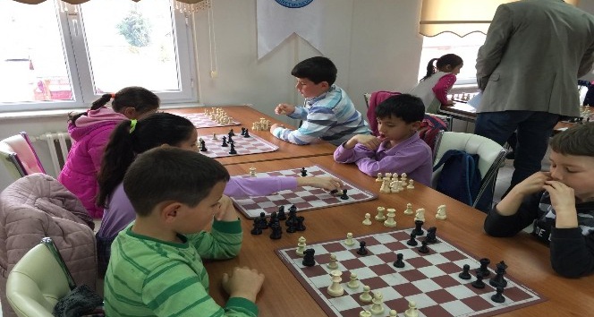 Emet’te Mangala ve Satranç Turnuvası
