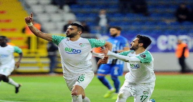 Bursaspor penaltı şansızlığını kırdı
