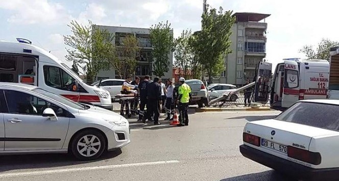 Denizli’de trafik kazası: 5 yaralı
