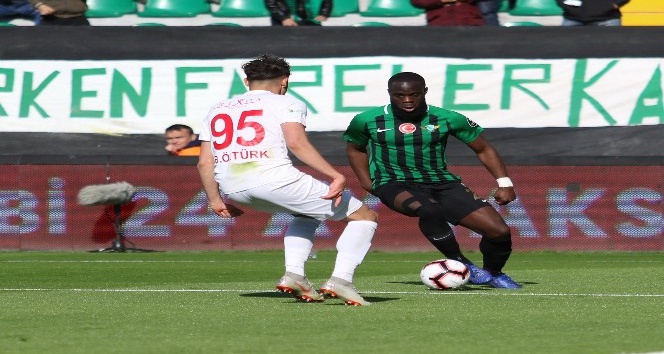 Spor Toto Süper Lig: Akhisarspor: 1 - Antalyaspor: 2 (Maç sonucu)