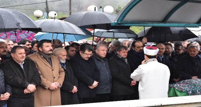 AK Parti İl Başkanı Revi’nin acı günü