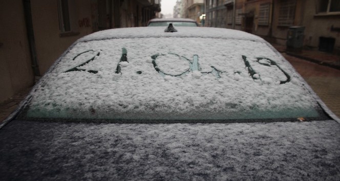 Elazığ’da kar yağışı etkili oluyor