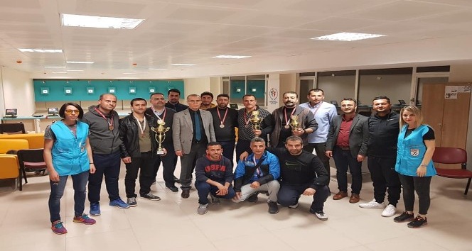 10 Metre havalı tabanca müsabakası sonuçlandı