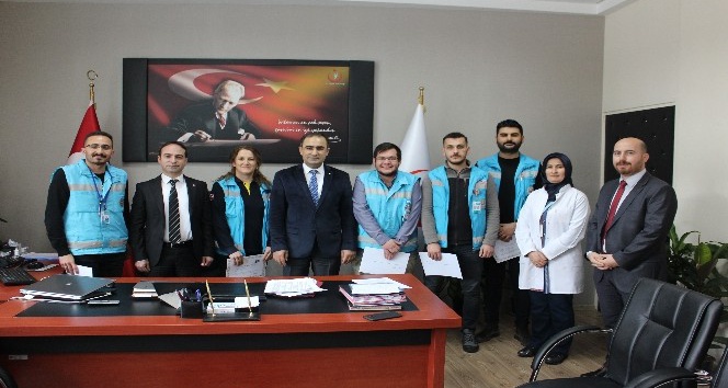 Karaman’da başarılı sağlık personeline başarı belgesi verildi