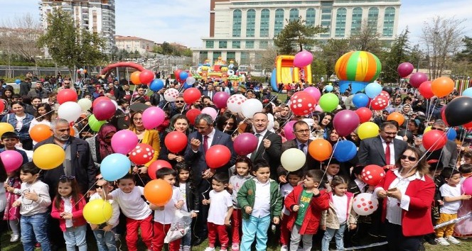 Kırıkkale Belediyesi’nden çocuklara oyun parkuru