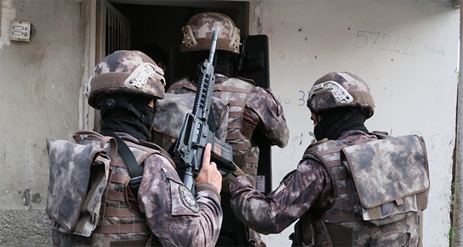 Adana&#039;da PKK operasyonu: 5 gözaltı
