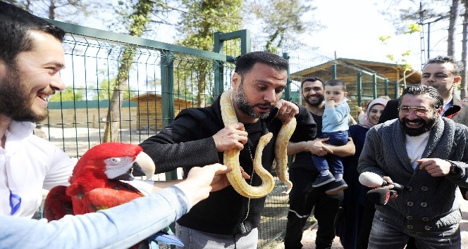 Alişan’ın yılanla imtihanı