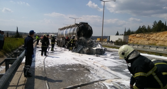 Gaziantep&#039;te tanker faciası, sürücü yanarak öldü