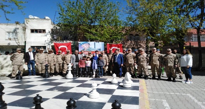 Şehit Cemil Turan satranç turnuvası yapıldı