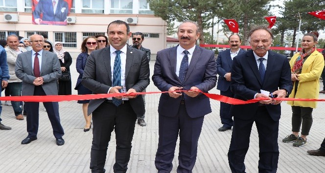 Kızılırmak Mesleki ve Teknik Anadolu Lisesi yıl sonu sergisi açtı