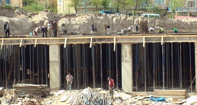 İnşaat işçileri 1 Mayıs’ı çalışarak geçirdi