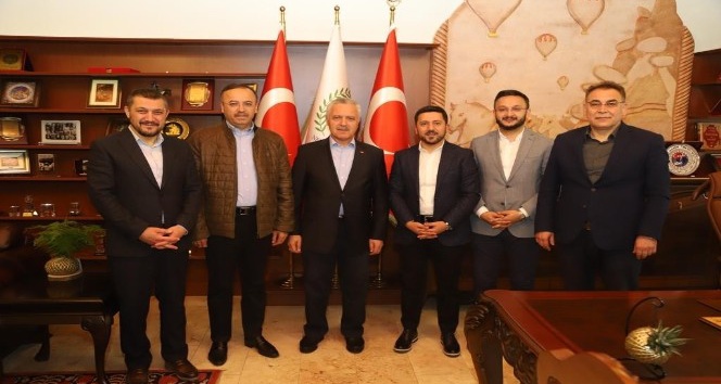 AK Parti milletvekilleri Ataş ve Turan, Başkan Arı’yı ziyaret etti