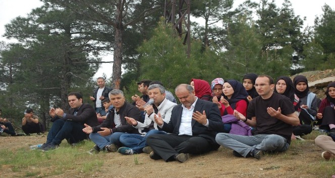 Pozantı Anadolu İHL’den geleneksel tarih yürüyüşü