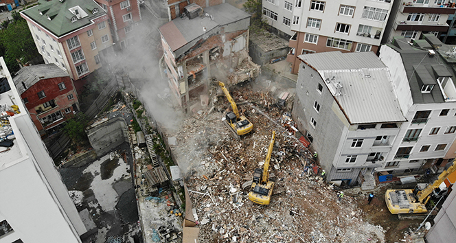 Kağıthane’de 24 binanın yıkımına başlandı