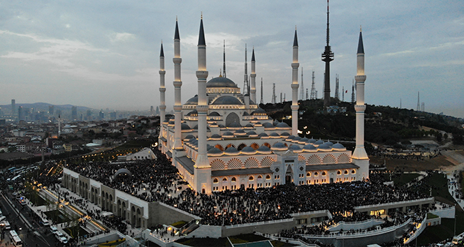 Çamlıca Camii&#039;nin resmi açılışı bugün yapılacak