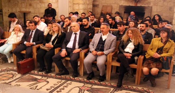 Ortaçağ’da Kilise-Tiyato İlişkileri Bezirhane’de konuşuldu