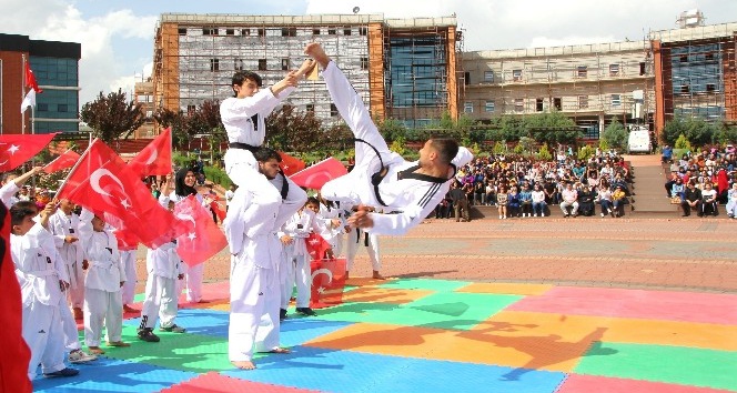 Üniversitede Şenlik 4. gününde