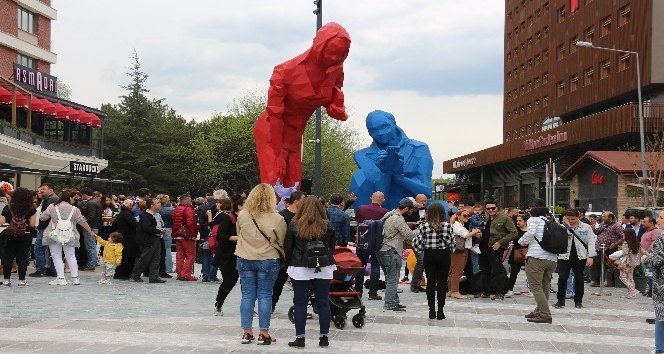 Cassaba Modern’in heykelleri açıldı