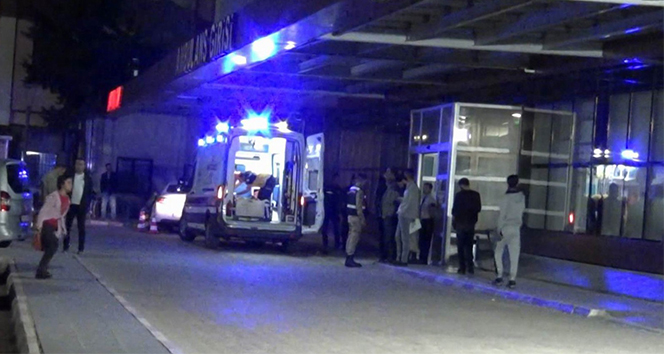 Komutanlar yaralı askerleri ziyaret etti