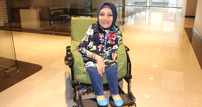 O artık dünyanın en mutlu ‘cam’ annesi