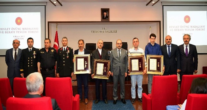 Trabzon’da şehit aileleri ve gazilere Devlet Övünç Madalyası verildi