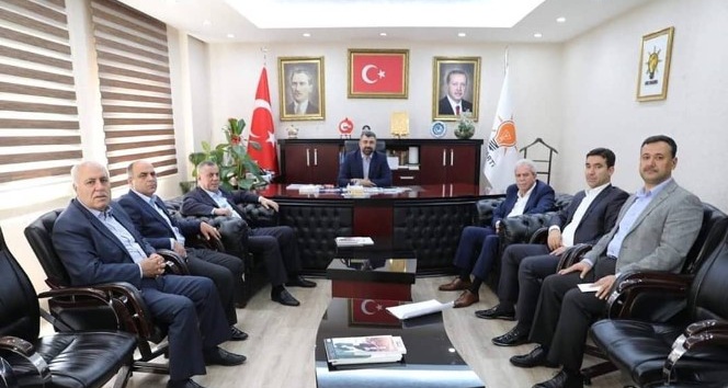 AK Parti’li belediye başkanları toplandı
