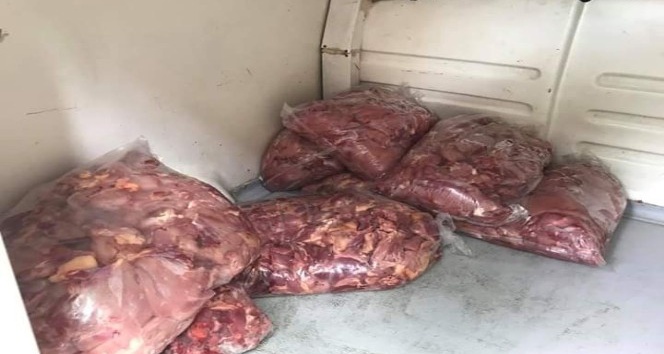 Adana’da kokmuş horoz eti operasyonu