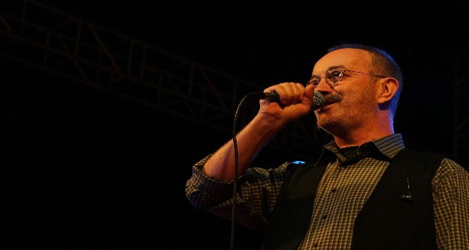 Hüsnü Arkın, Kuşadalı hayranlarıyla buluştu
