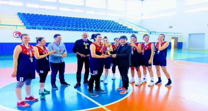 ASÜ Kadın Basketbol Takımı Süper Lig’e yükseldi
