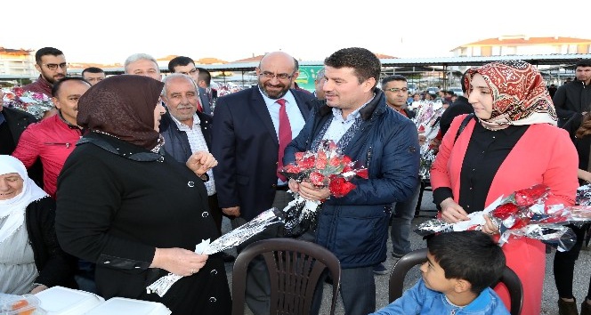 Aksaray’da 3 mahalle belediyenin iftarında buluştu