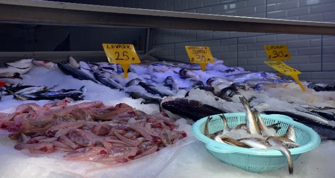 Sinop’ta Ramazan ayında balık fiyatları düştü