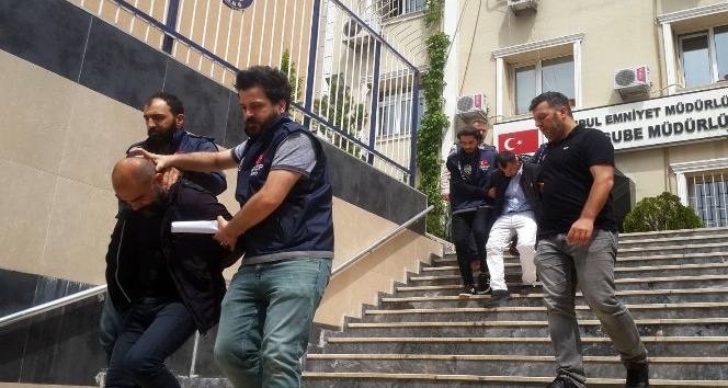 İstanbul’da film gibi soygun yapan gaspçılar film gibi operasyonla yakalandı