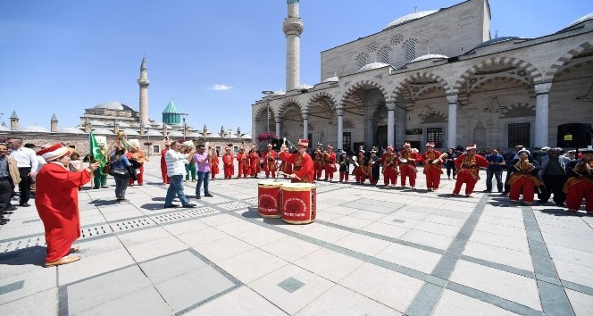 Konya’da Özel Gençler Mehter Takımı’nın konserleri ilgiyle takip ediliyor