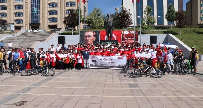 Karabük’te ‘Gençlik Haftası’ dolayısı ile tören düzenlendi