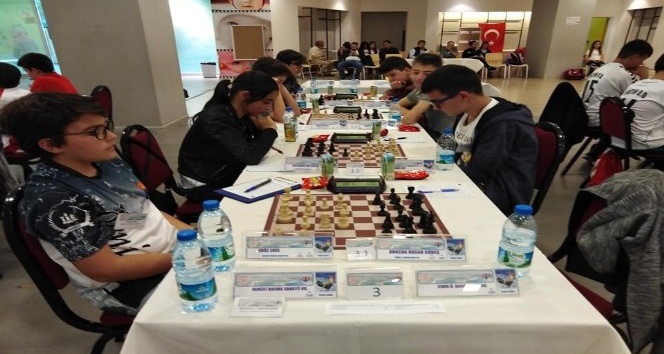 Okul Sporları Bölge Satranç Turnuvası Denizli’de yapıldı