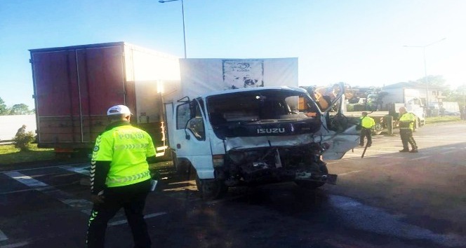 Samsun’da zincirleme trafik kazası: 2 yaralı